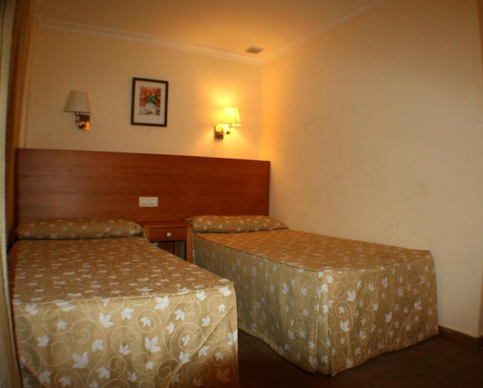 Hostal Margarita Ла-Линеа-де-ла-Консепсьон Экстерьер фото