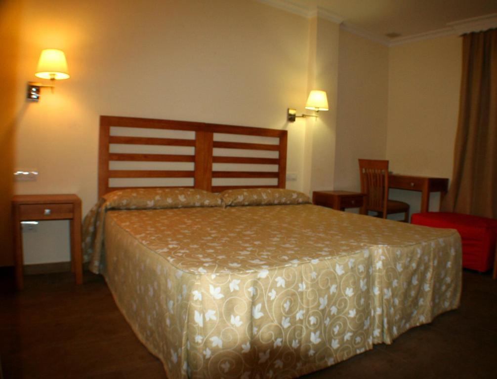 Hostal Margarita Ла-Линеа-де-ла-Консепсьон Экстерьер фото