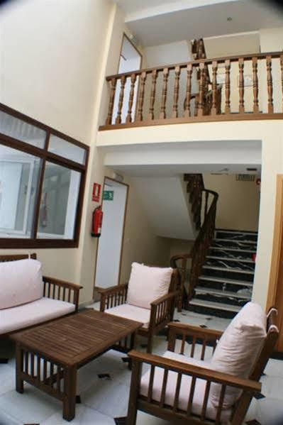 Hostal Margarita Ла-Линеа-де-ла-Консепсьон Экстерьер фото